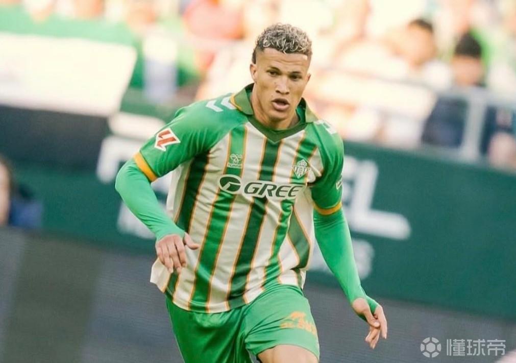 记者:贝蒂斯不想外租德奥萨,西汉姆联、狼队在关注球员